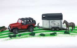 Джип WRANGLER c прицепом для лошади