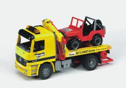 Эвакуатор LKW с джипом-внедорожником