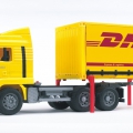 Грузовик DHL MAN с подъемным боковым тентом и сменными контейнерами